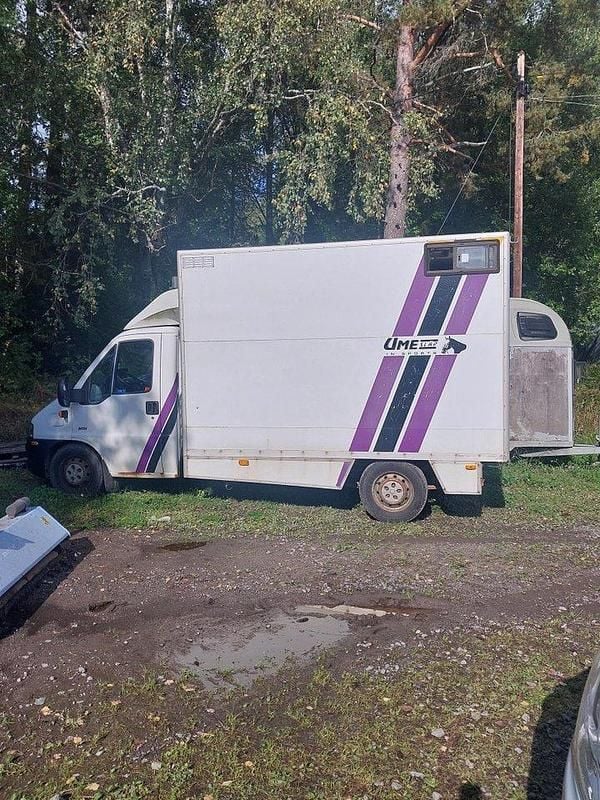 Vit Begagnad 2004 Peugeot Boxer Van | 70 000 kr - Bild 1/3