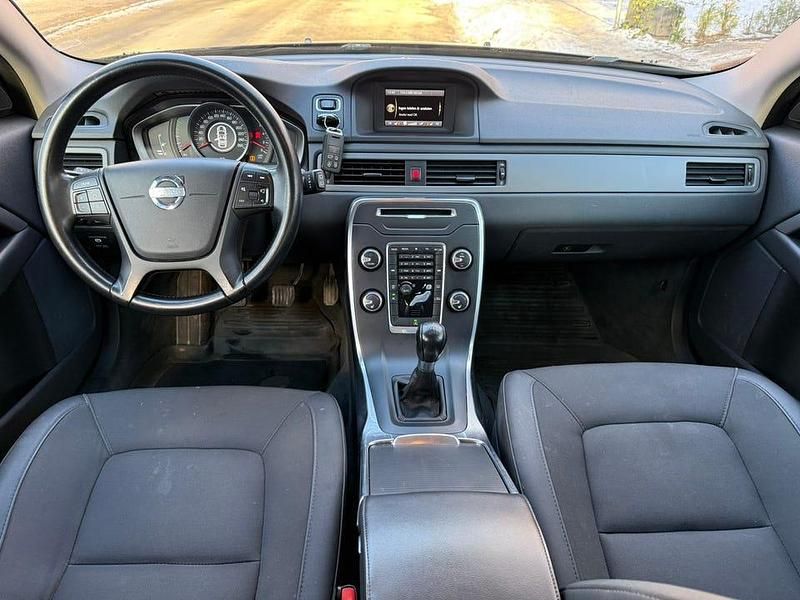 Begagnad Volvo V70 Kinetic 115 HK (84 kW) 2014 Svart Kombi