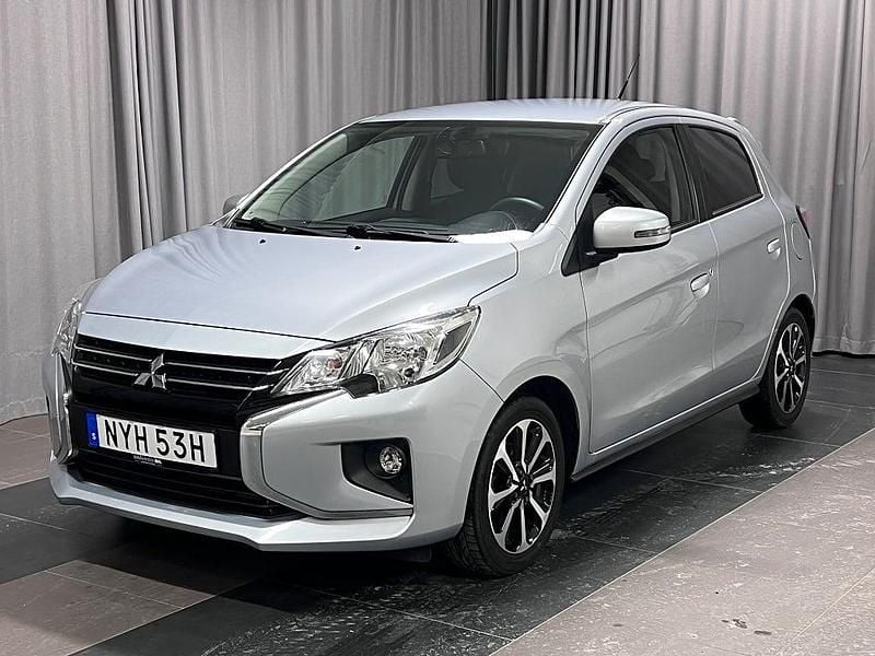 Grå Begagnad 2022 Mitsubishi Space Star Halvkombi | 119 900 kr (Bra pris) - Bild 1/4