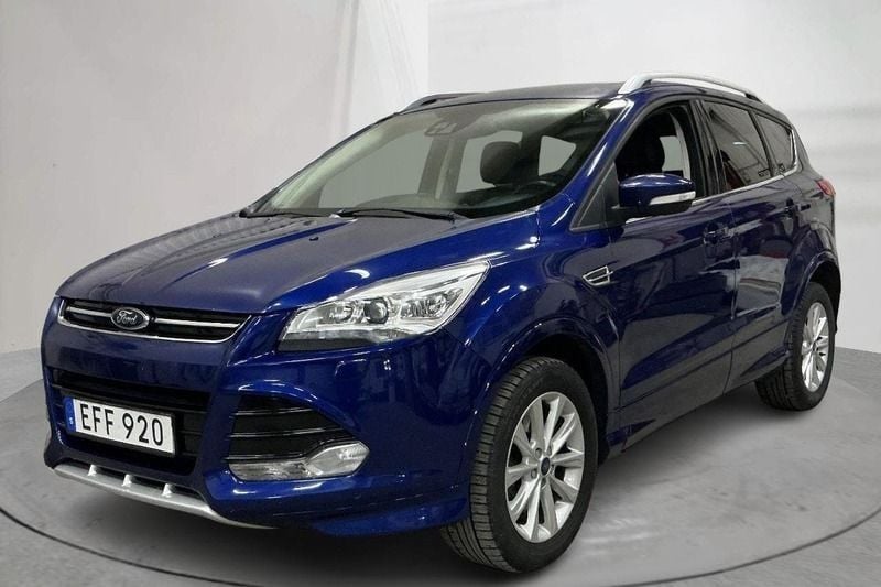 Blå Begagnad 2015 Ford Kuga Titanium X SUV | 140 000 kr (Marknadspris) - Bild 1/4