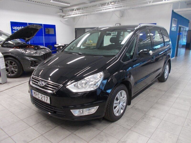 Svart (panther black met) Begagnad 2015 Ford Galaxy Titanium Minibuss | 134 400 kr (Dyr) - Bild 1/4