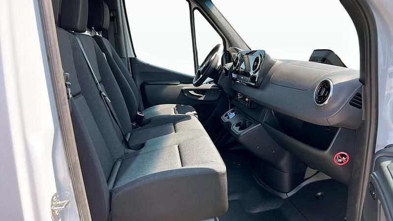 Begagnad Mercedes Sprinter 170 HK (125 kW) 2025 Van
