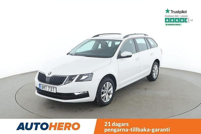 Vit Begagnad 2019 Skoda Octavia Ambition Kombi | 176 000 kr (Marknadspris) - Bild 1/4