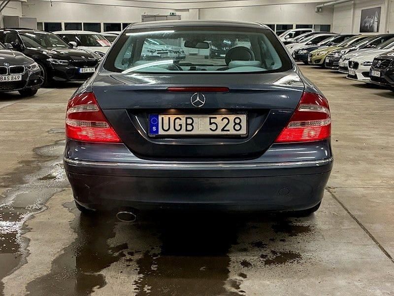 Begagnad Mercedes CLK240 Avantgarde 170 HK (125 kW) 2003 Ljusblå Sportkupé