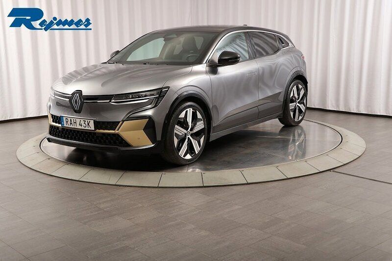 Grå Begagnad 2023 Renault Mégane Iconic Kombi | 329 800 kr (Dyr) - Bild 1/4