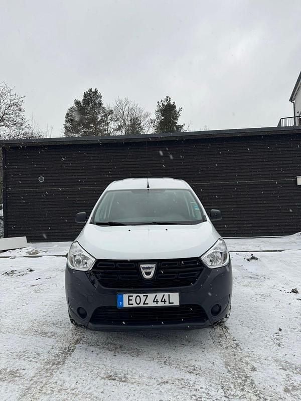 Begagnad 2019 Dacia Dokker Express Van | 89 900 kr (Lite dyr) - Bild 1/4