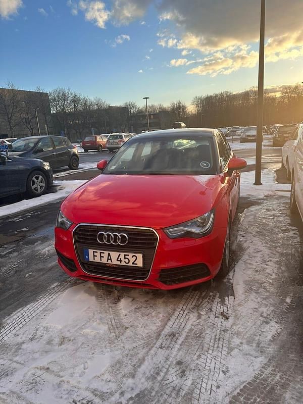 Begagnad Audi A1 Sportback 90 HK (66 kW) 2014 Halvkombi