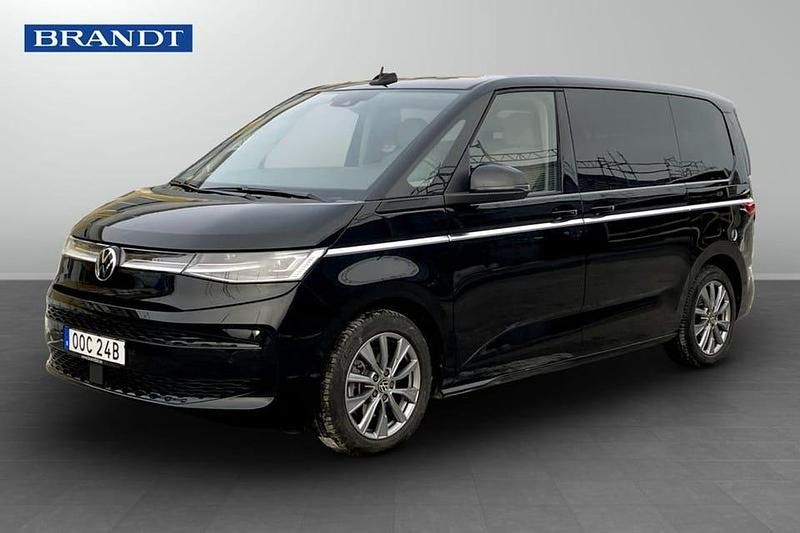 Begagnad VW Multivan Style 220 HK (161 kW) 2022 Svart Van