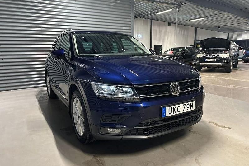 Begagnad VW Tiguan 190 HK (139 kW) 2019 Blå SUV