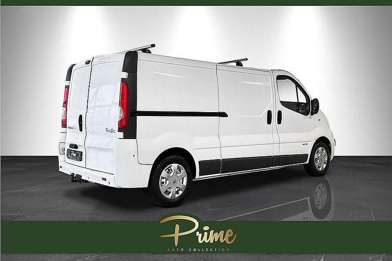 Begagnad Renault Trafic 114 HK (83 kW) 2014 Vit Minibuss