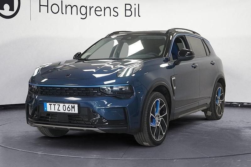 Begagnad Lynk & Co 01 261 HK (191 kW) 2021 Blå SUV