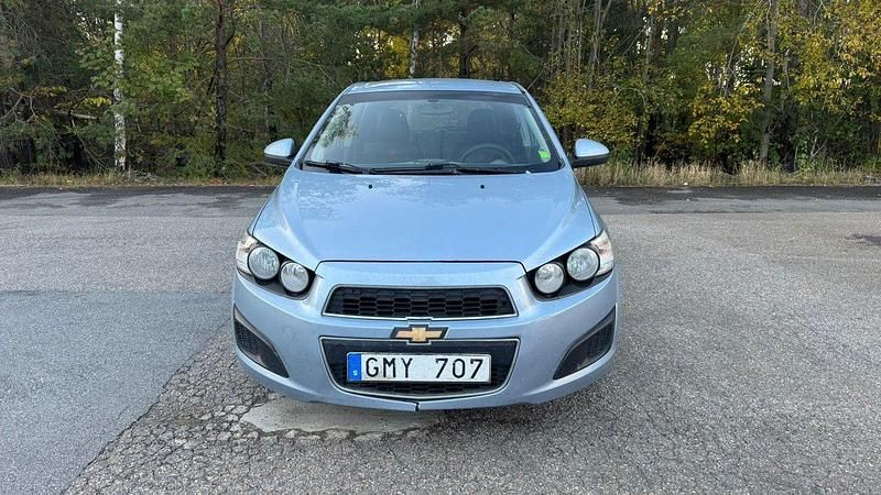 Blå Begagnad 2011 Chevrolet Aveo Halvkombi | 17 005 kr (Superpris) - Bild 1/4