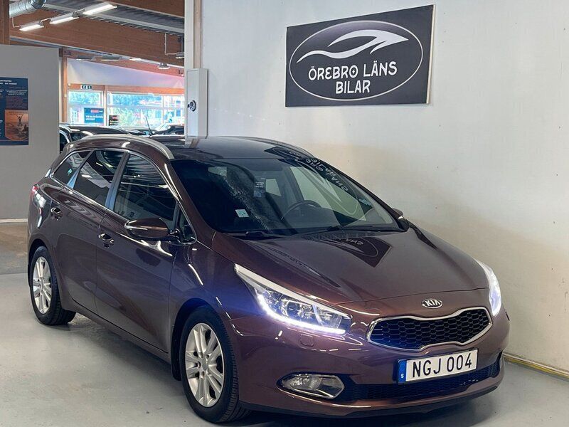 Brun Begagnad 2013 Kia Ceed Sportswagon Kombi | 79 900 kr (Marknadspris) - Bild 1/4