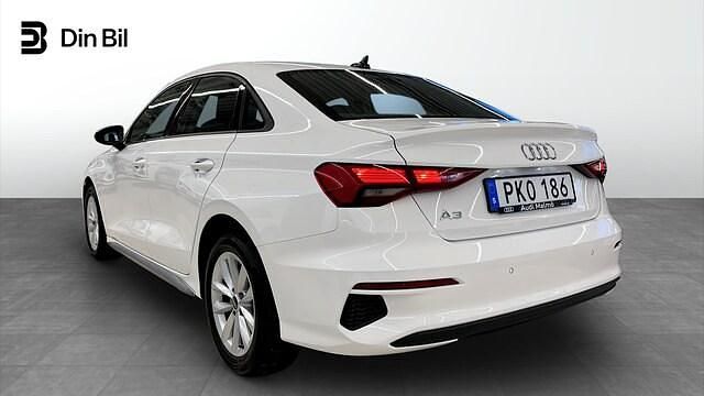 Begagnad Audi A3 Proline 150 HK (110 kW) 2023 Ibisvit Sedan