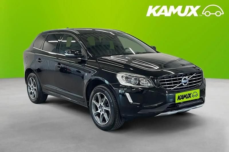 Svart Begagnad 2016 Volvo XC60 Ocean Race SUV | 139 700 kr (Bra pris) - Bild 1/4