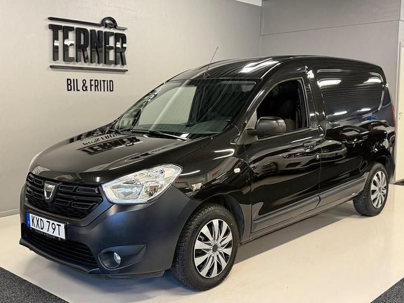 Begagnad Dacia Dokker Express 95 HK (69 kW) 2021 Svart metallic Van