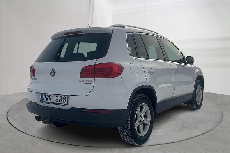 Begagnad VW Tiguan 140 HK (102 kW) 2012 Vit SUV