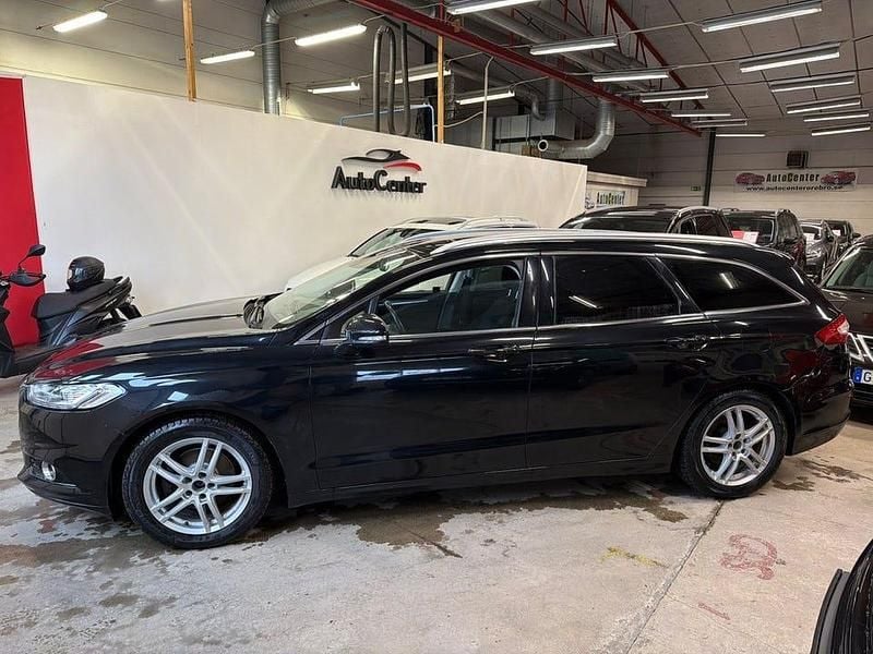 Begagnad Ford Mondeo Business Edition 150 HK (110 kW) 2016 Svart Kombi