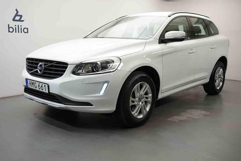 Vit Begagnad 2017 Volvo XC60 SUV | 219 900 kr - Bild 1/1