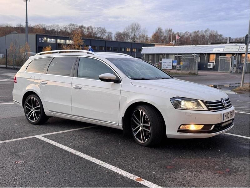 Vit Begagnad 2012 VW Passat GT Kombi | 75 000 kr (Bra pris) - Bild 1/4