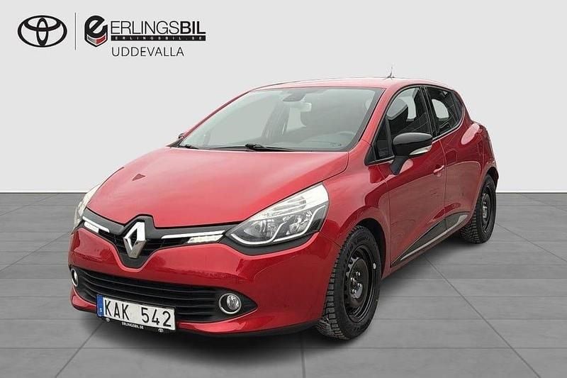 Begagnad Renault Clio IV 90 HK (66 kW) 2012 Röd Halvkombi