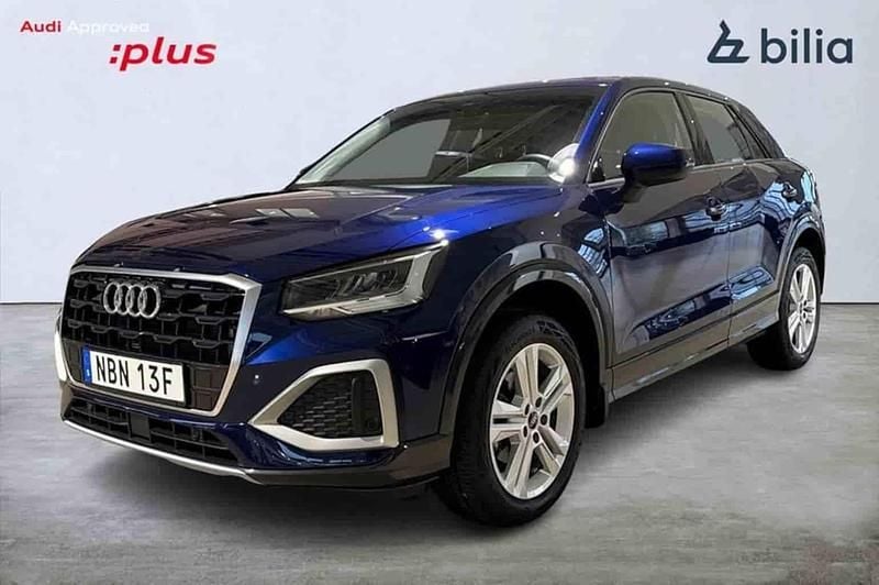 Blå Begagnad 2024 Audi Q2 SUV | 289 000 kr - Bild 1/1