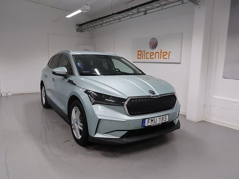Begagnad Skoda Enyaq iV 150 kW (204 HK) 2022 Silver SUV