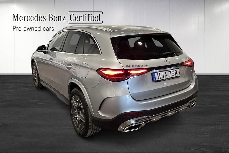 Begagnad Mercedes 300 AMG 197 HK (144 kW) 2024 Silver SUV