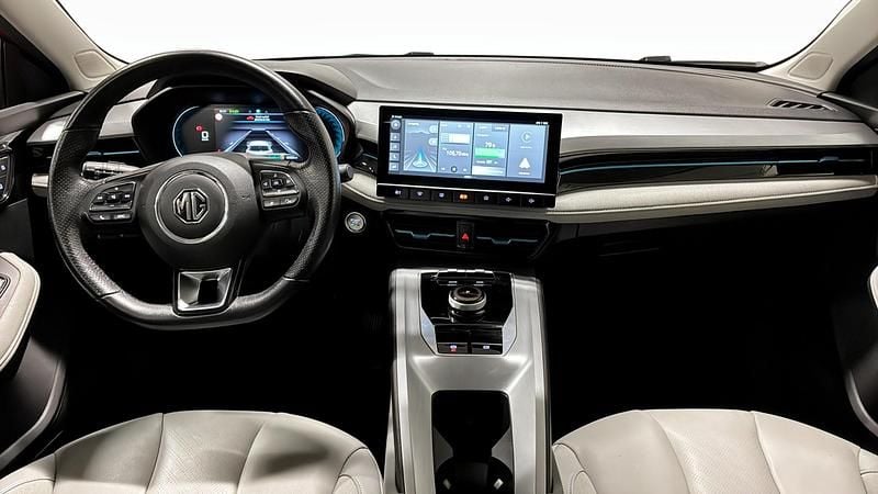 Begagnad MG MG5 EV Luxury 114 kW (156 HK) 2022 Röd (red) Kombi