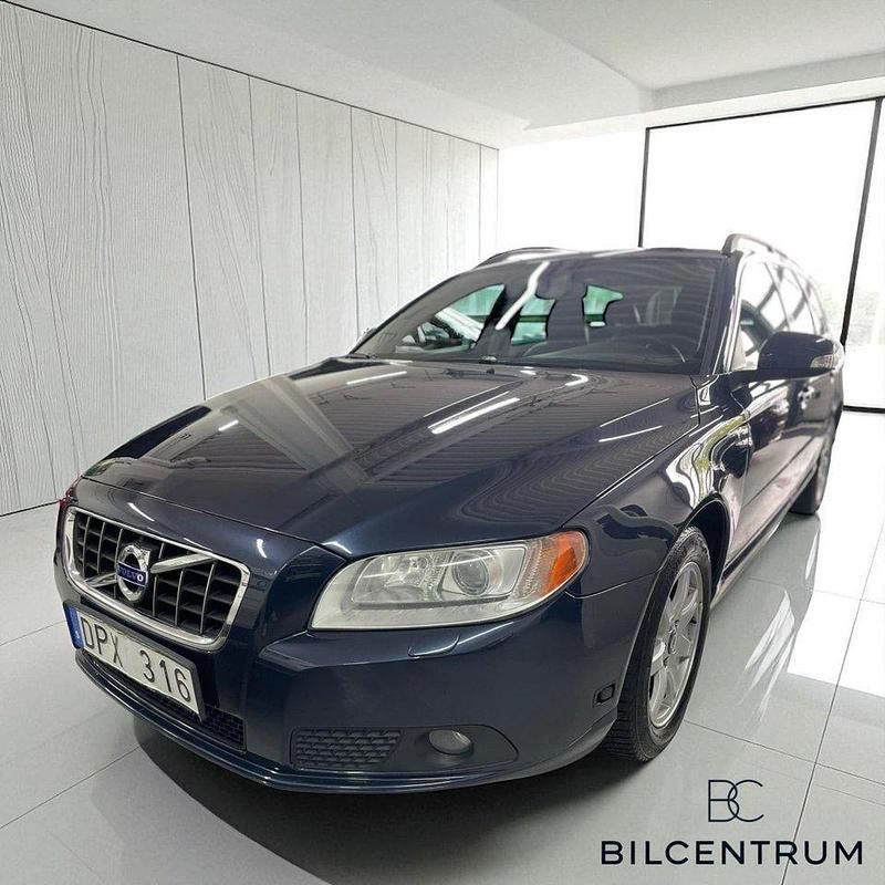 Blå Begagnad 2010 Volvo V70 Momentum Kombi | 49 900 kr (Superpris) - Bild 1/4