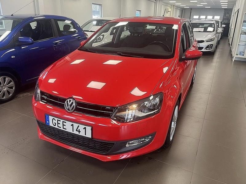 Begagnad VW Polo 86 HK (63 kW) 2014 Röd Halvkombi