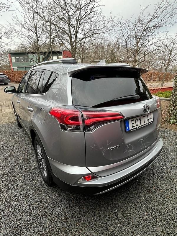 Begagnad Toyota RAV4 152 HK (111 kW) 2017 SUV
