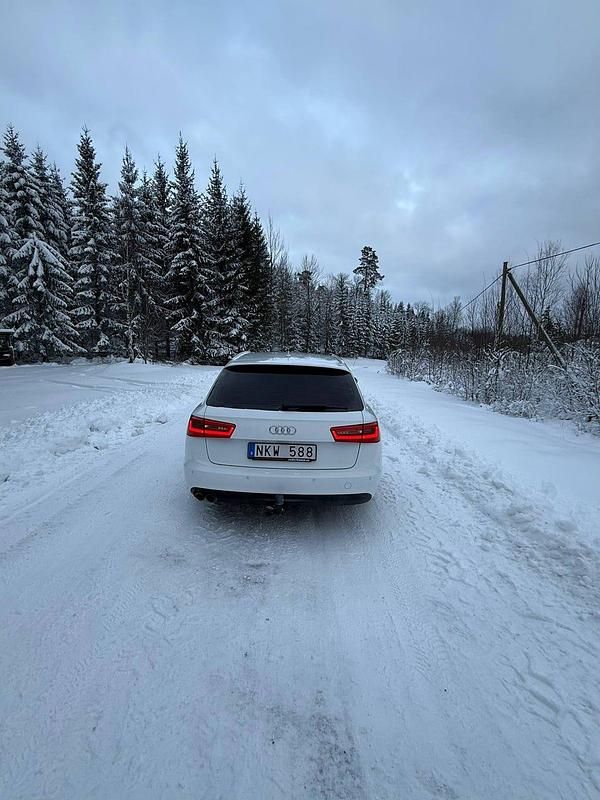Begagnad Audi A6 177 HK (130 kW) 2013 Kombi