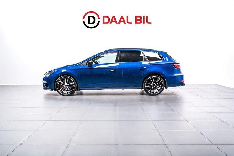 Blå Begagnad 2018 Cupra Leon Kombi | 289 700 kr (Marknadspris) - Bild 1/4
