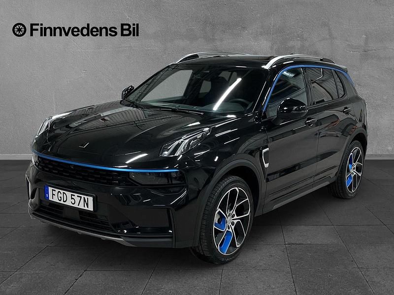 Svart Begagnad 2023 Lynk & Co 01 SUV | 314 900 kr (Marknadspris) - Bild 1/4