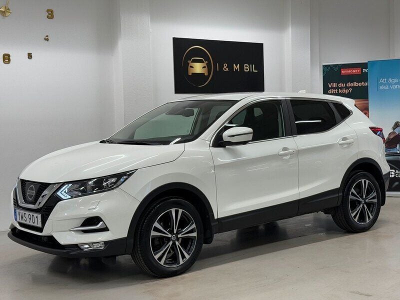 Vit Begagnad 2017 Nissan Qashqai 360º SUV | 179 900 kr (Marknadspris) - Bild 1/4