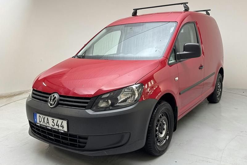 Röd Begagnad 2015 VW Caddy Minibuss | 65 000 kr (Superpris) - Bild 1/4