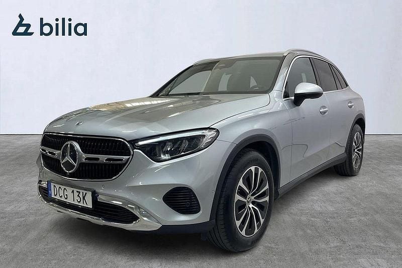 Silver Begagnad 2023 Mercedes GLC220 SUV | 589 000 kr - Bild 1/4
