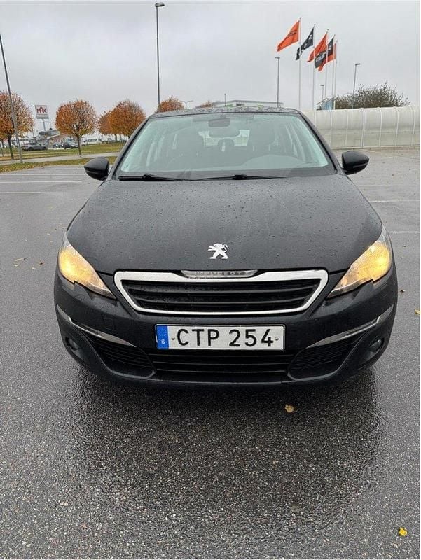 Svart Begagnad 2015 Peugeot 308 Active Kombi | 54 999 kr (Marknadspris) - Bild 1/4