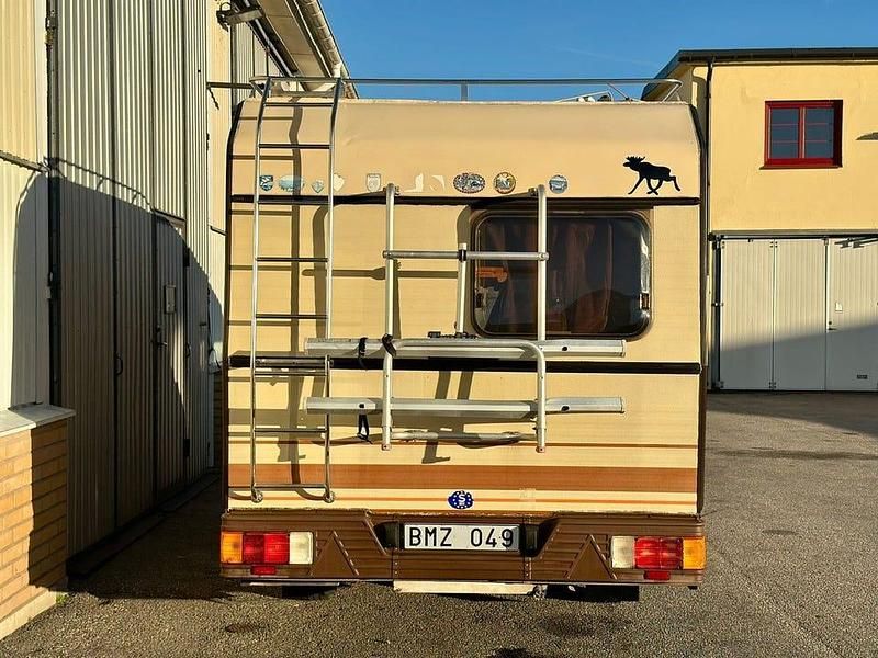 Begagnad Renault Trafic 67 HK (49 kW) 1985 Brun Minibuss