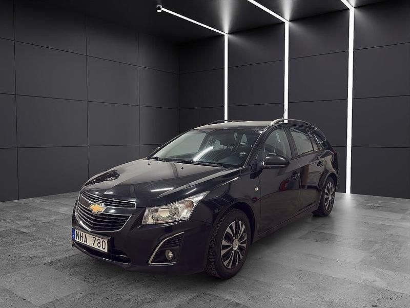 Begagnad Chevrolet Cruze 124 HK (91 kW) 2013 Svart Kombi