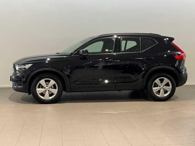 Svart Begagnad 2020 Volvo XC40 SUV | 259 500 kr (Marknadspris) - Bild 1/3