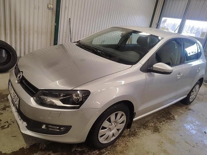 Silver Begagnad 2012 VW Polo Halvkombi | 57 900 kr (Marknadspris) - Bild 1/3