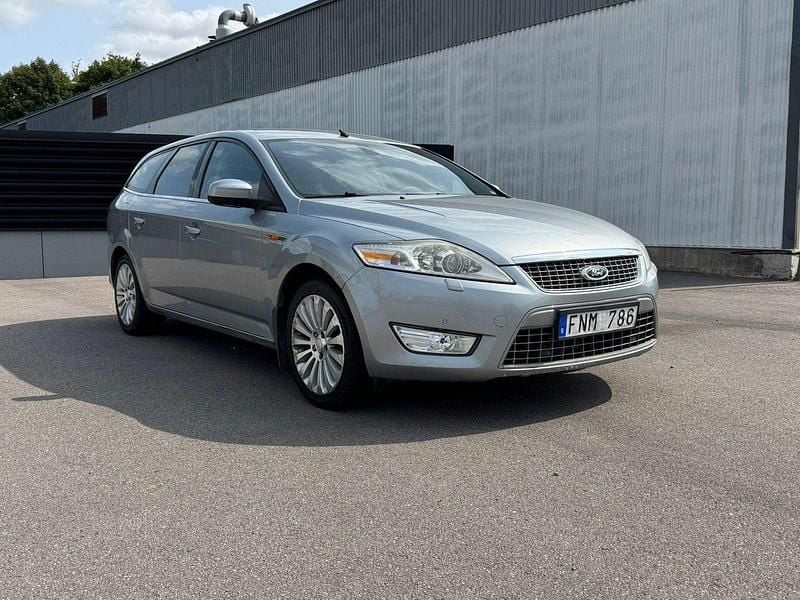Grå Begagnad 2008 Ford Mondeo Titanium Kombi | 37 900 kr - Bild 1/4