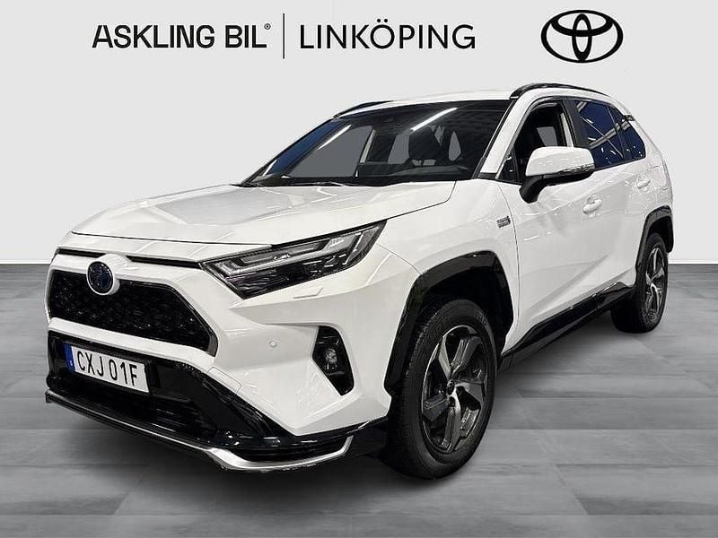 Vit Begagnad 2023 Toyota RAV4 Edition SUV | 469 000 kr (Marknadspris) - Bild 1/3