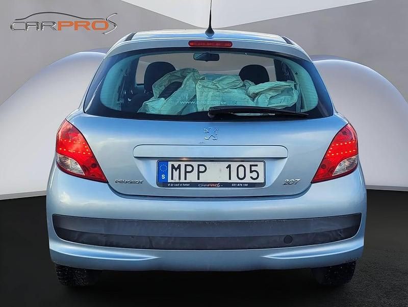 Begagnad Peugeot 207 95 HK (69 kW) 2010 Ljusblå Halvkombi