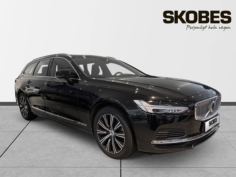 Svart Begagnad 2022 Volvo V90 Inscription Kombi | 289 100 kr (Bra pris) - Bild 1/3