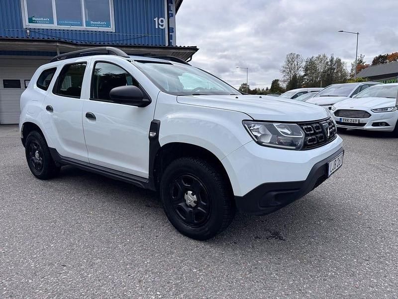 Vit Begagnad 2018 Dacia Duster SUV | 94 900 kr (Bra pris) - Bild 1/4