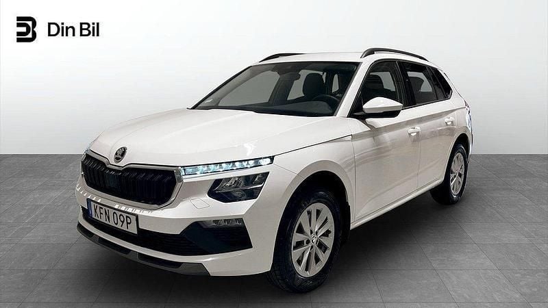 Grå Begagnad 2025 Skoda Kamiq Selection SUV | 284 900 kr (Marknadspris) - Bild 1/4