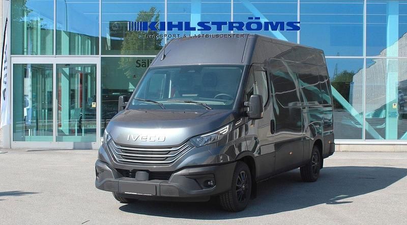 Svart Ny 2025 Iveco Daily Van | 673 750 kr - Bild 1/4